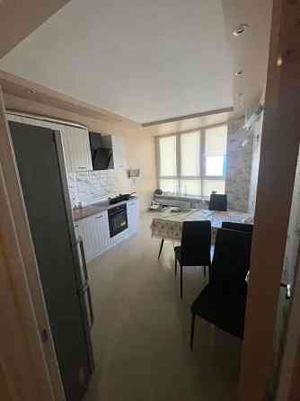 Оренда Квартира 3-кімнатна, 11/16 поверх на ул. Сикорского Київ