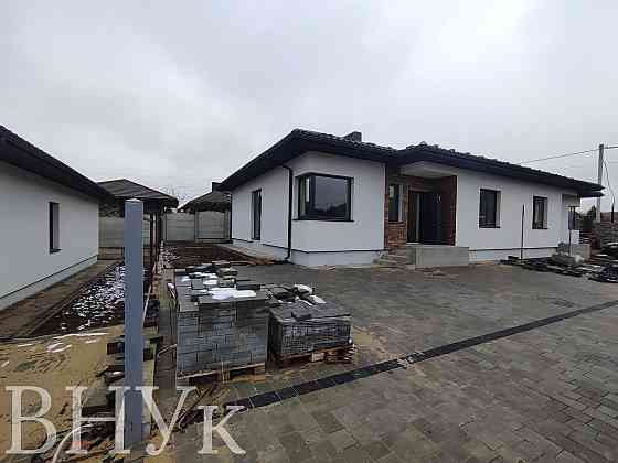 Продаж Квартира 3-кімнатна, 1/1 поверх на Словянська 