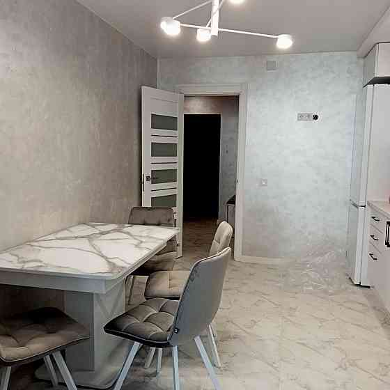 Оренда Квартира 2-кімнатна, 7/10 поверх на Мазепи, 175 Krykhivtsi