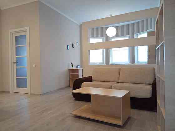 Оренда Квартира 2-кімнатна, 9/33 поверх на Харківське шоссе, 19а Київ