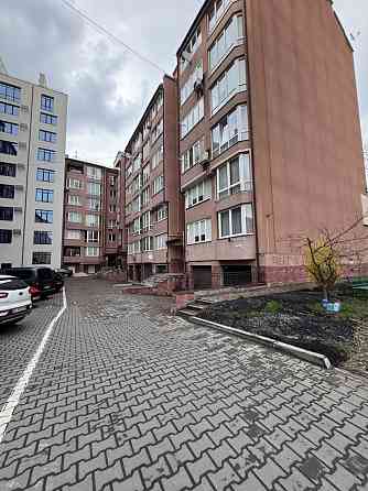 Продаж Квартира 3-кімнатна, 5/7 поверх на вул.Чорновола Ivano-Frankivs'k