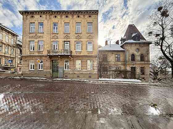 Продаж Квартира 2-кімнатна, 3/3 поверх на вул. Лисенка Миколи Львів