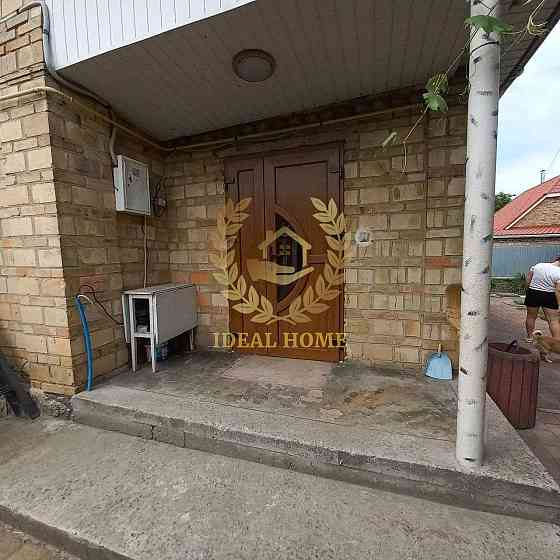 Продаж Будинок 4-кімнатний на Киевская ул., 1 