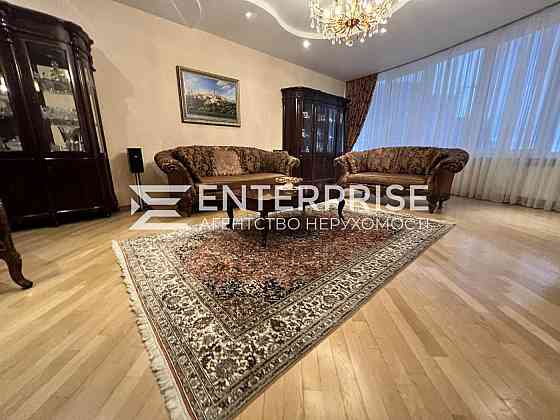 Продаж 3к Квартира 159.4 кв.м Молдавская вул. Київ