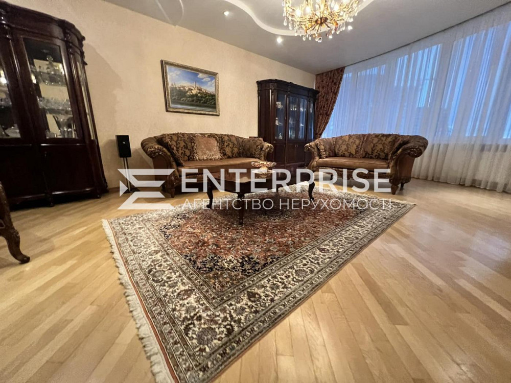Продаж 3к Квартира 159.4 кв.м Молдавская вул. Київ - фото 1