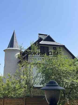 Продаж 3-поверхового цегляного будинку 150 м2, Малютянка, 35 км від центру Києва. № 2211656 Малютянка