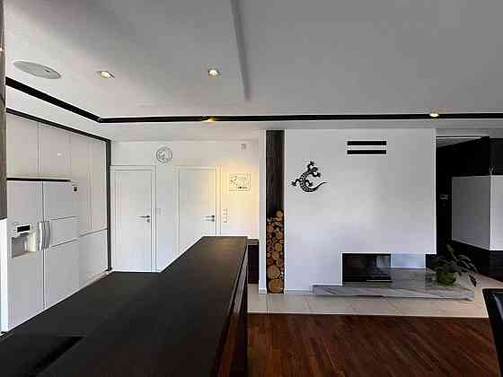 Продаж Будинок 4-кімнатний Львів