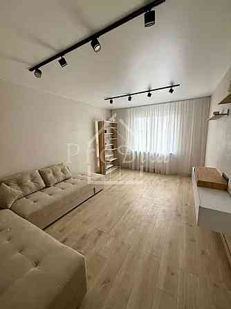 Оренда Квартира 2-кімнатна, 15/25 поверх на Балтійський пров., 1 Киев