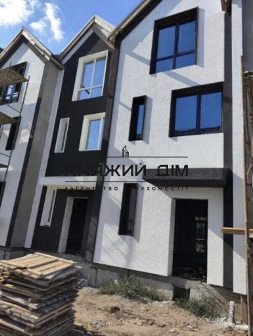 БЕЗ КОМІСІЇ! Продаж таунхаус у м. Гостомель біля озера. № 2211605 Гостомель - фото 1