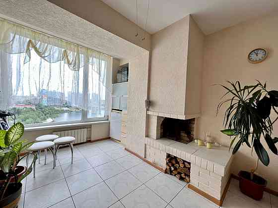 Оренда Квартира 2-кімнатна, 15/17 поверх на вул. Драгоманова, 31В Киев