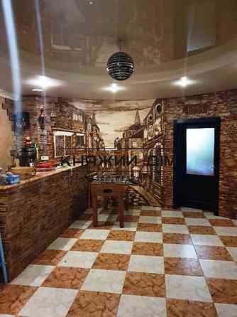 Аренда Коттеджа под съемки или жилья 820 м2 в 3 этажа 6 спален Киевская обл., Киево-Святошинский р-н, Забучье 