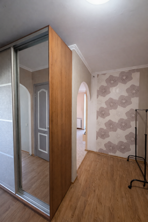 Оренда Квартира 1-кімнатна, 10/10 поверх на Бориса Мозолевського вул., 6 Днепр