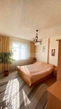 Продаж Квартира 2-кімнатна, 9/9 поверх на вул. молодіжна Песочин