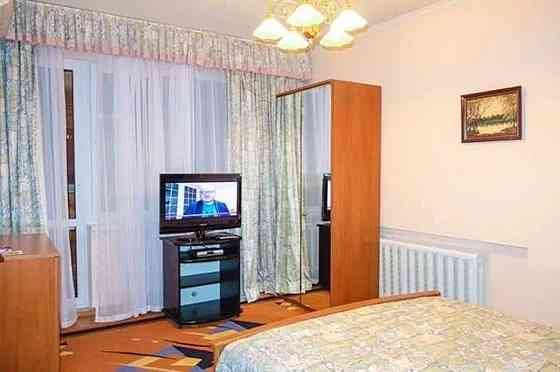 Оренда Квартира 3-кімнатна, 5/18 поверх на вул. Старонаводницька, 6 Київ