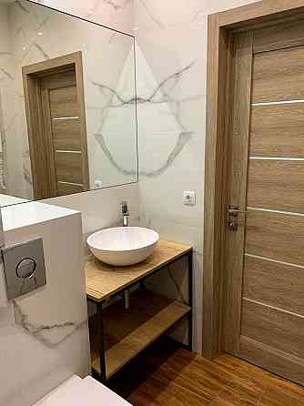 Оренда Квартира 1-кімнатна, 5/16 поверх на проспект Соборності, 17 Київ