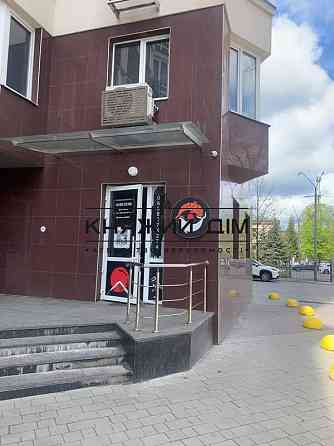 Оренда офісне приміщення на Победы просп./ Берестейский просп. поверх - 1 Киев