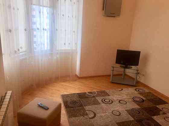 Оренда Квартира 2-кімнатна, 10/16 поверх на ул. Степана Руданского, 4-6 Київ