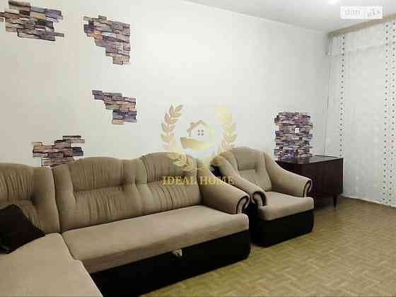 Велика світла однокімнатна квартира на Троєщині Київ