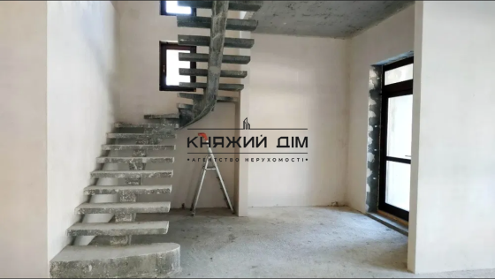 Продажа дома в элитном месте с. Романков № 228902 