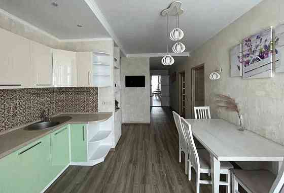 Продаж Квартира 2-кімнатна, 22/25 поверх на Драгоманова вул., д. 2а Kiev