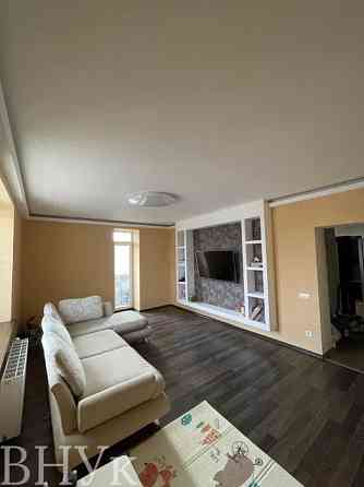 Продаж Квартира 2-кімнатна, 9/9 поверх на вул. Васильченка L'viv