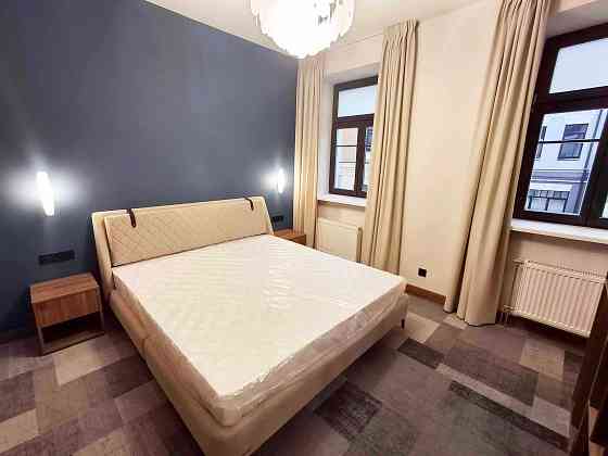 Продаж Квартира 1-кімнатна, 2/3 поверх на Гончарна вул., д. 3 Kiev