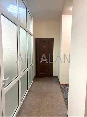 Оренда Будинок 4-кімнатний на Гончара Олеся вул., 37А Київ