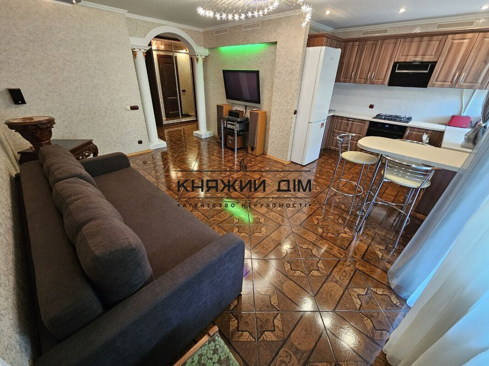 Оренда Квартира 2-кімнатна, 2/10 поверх на Дружбы Народов бульв./Миколи Міхновського бульв. Київ - фото 1