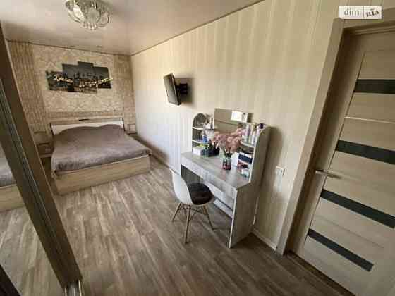 Продаж Квартира 2-кімнатна, 5/5 поверх на пр. Орловський Дніпро