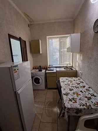 Оренда Квартира 1-кімнатна, 1/3 поверх Київ