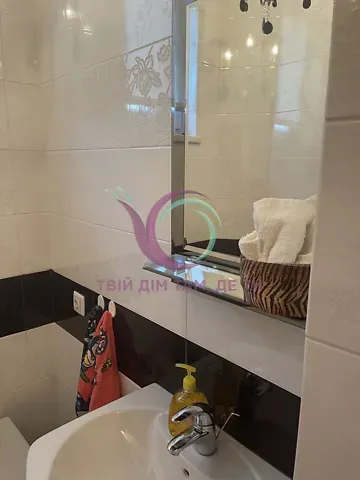 Продаж 2-поверховий   250 кв.м  на Батумська вулиця 16 Чернівці - фото 19