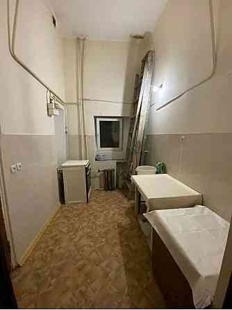 Коммунальная ( почти полноценная однокомнатная ) квартира Одеса