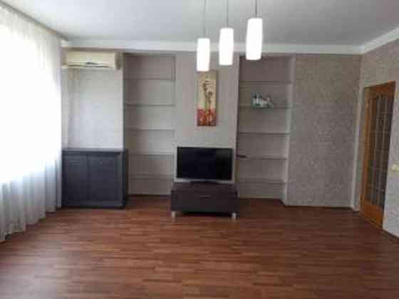 Оренда Квартира 2-кімнатна, 24/26 поверх на ул. Михаила Гришко, 9 Київ