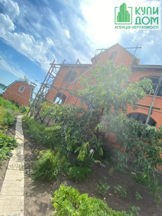 Продам 2-а будинки та двоповерхову сауну біля річки. Кропивницький