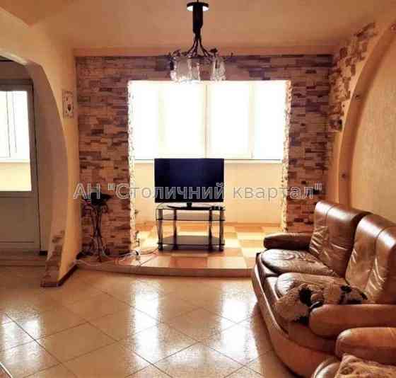 Продаж Будинок 3-кімнатний на Харківське шосе, 56 Киев