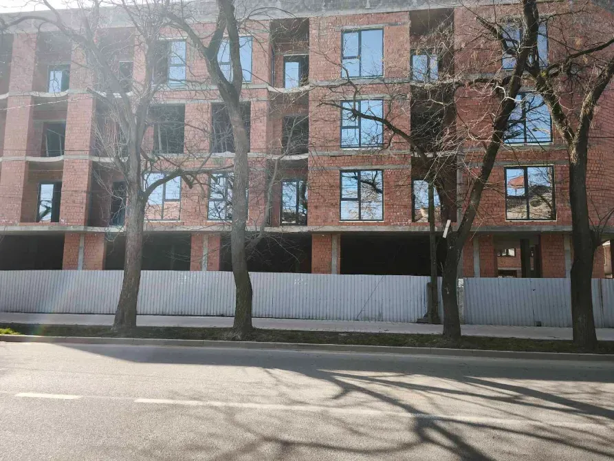 Продажа Помещение в жилом доме площадь 220 кв.м 1-й этаж на Собранецька 115А Ужгород - изображение 10