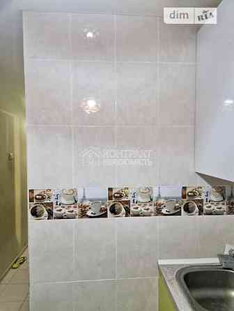 Продаж Квартира 2-кімнатна, 1/5 поверх на вул. Тракторобудівників Kharkiv