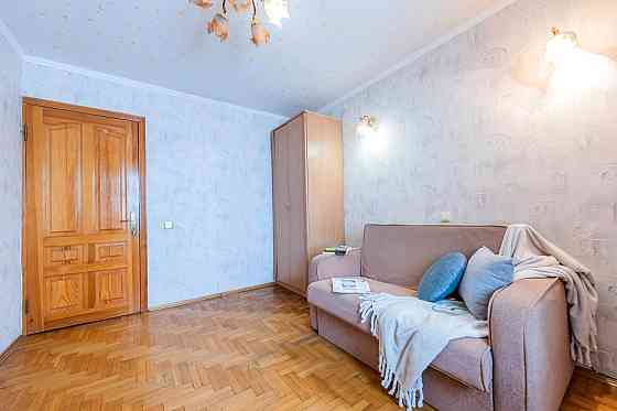 Продаж Квартира 3-кімнатна, 6/12 поверх на Степана Рудницького вул., д. 9 Київ