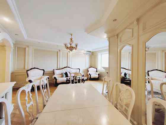 Продаж 3к Квартира 103 кв.м Велика Житомирська вул. Kiev