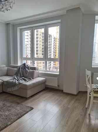 Оренда Квартира 2-кімнатна, 7/23 поверх на Академіка Глушкова, 9в Kiev