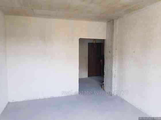 Продаж Квартира 2-кімнатна, 9/10 поверх на вул. Залізнична Львів