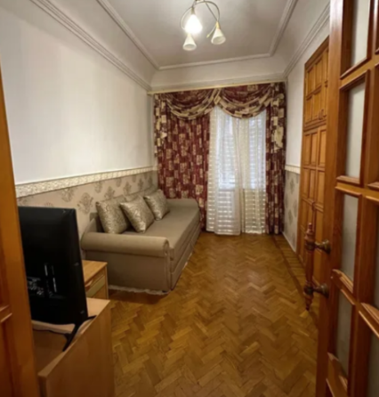 Трехкомнатная квартира в центре города, переулок Нечипуренко Одеса