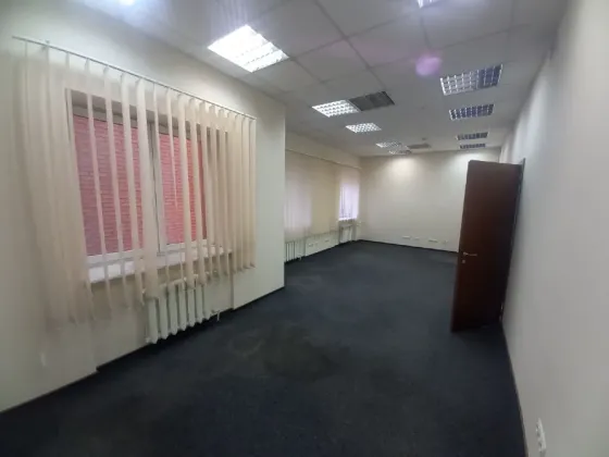 Здається Офісні приміщення площа 82 кв.м Дніпро вул. Глінки Дніпро