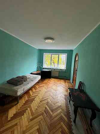 Продаж Квартира 3-кімнатна, 1/5 поверх на вул. Світла Харьков