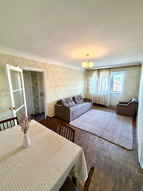 Продаж Квартира 2-кімнатна, 3/5 поверх на Повітряних сил вул., д. 5 Київ - фото 2