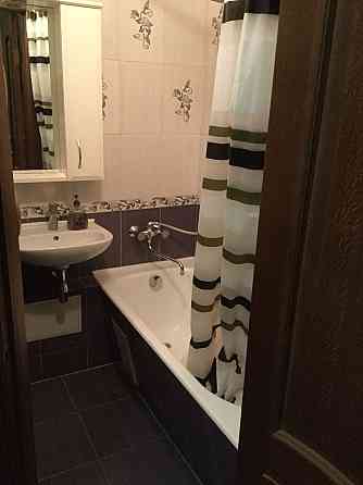 Оренда Квартира 2-кімнатна, 1/5 поверх на Печерський узвіз, 6 Kiev