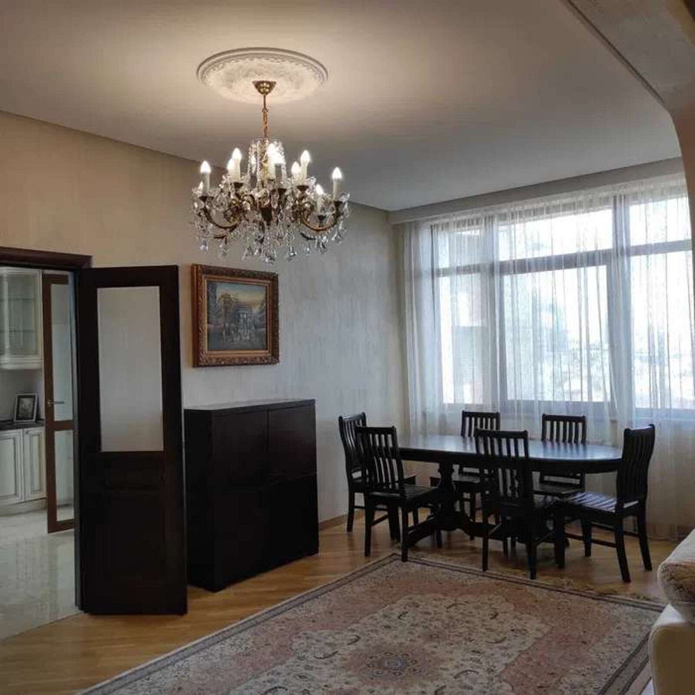 Оренда Квартира 3-кімнатна, 11/19 поверх на ул. Богдана Хмельницкого Киев - изображение 1