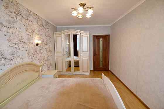 Продаж Квартира 1-кімнатна, 9/12 поверх на Європейського Союзу вул., д. 41Г Kiev