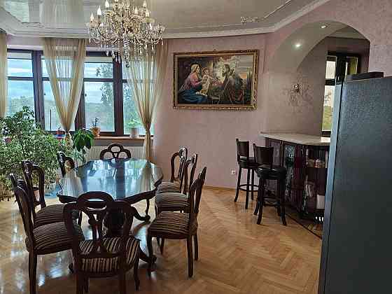 Продаж 4к Квартира 155.3 кв.м Героїв Крут вул. Львів