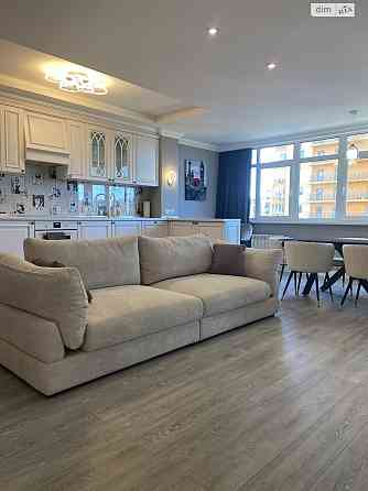 Продаж Квартира 3-кімнатна, 5/26 поверх на Кондратюка Юрія вул., д. 5 Киев